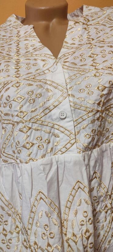 benetton haljine nova kolekcija: Cela je u vezu odlicno odradjena . Prijatan materijal Po grudi 51