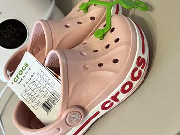 crocs детские новые: Кроксы детские размер 26! Цена 1800