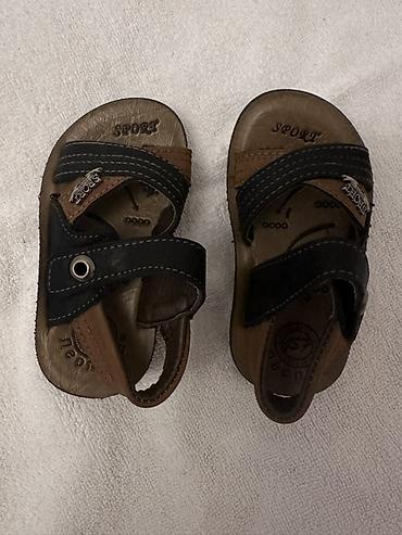 Uşaqlar üçün digər geyimlər: Butun paltarlar tezedi geyinilmeyib 1) Şalvar: - Rəng: tünd — 5