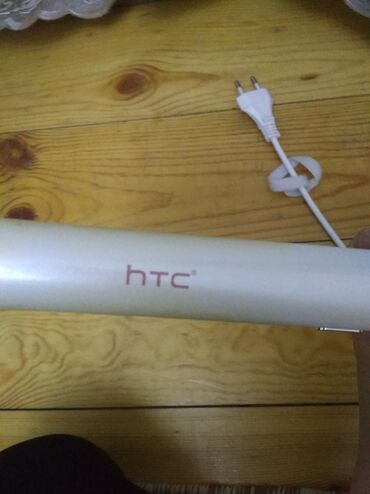 htc vive: HTC saç feni 3 gözlüdür həm vafli həm uklatka həmdə saç burmaq olur