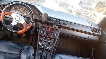Унаа: Mercedes-Benz W124: 1991 г., 3 л, Кол менен иштөөчү, Бензин, Купе — 7