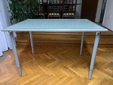 Stolovi: Stakleni trpezarijski/kuhinjski sto modernog dizajna. - Radna ploča — 1