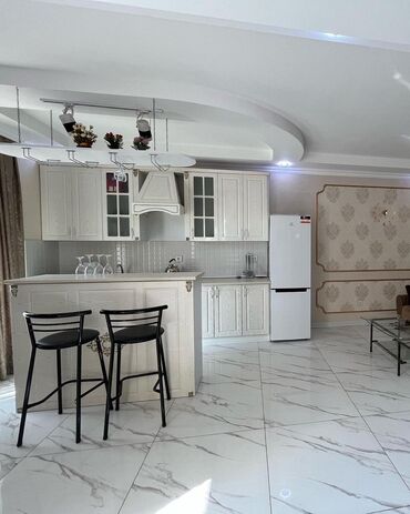 Günlük kirayə evlər: 300 kv. m, 5 otaqlı, Artezian quyusu, Kanalizasiya, Telefon — 20