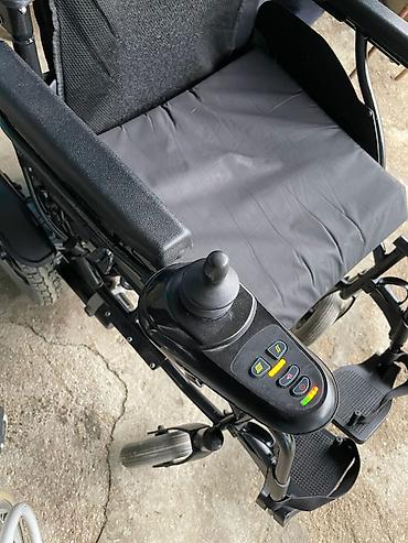 matorlu araba: Elektrikli əlil arabası Joystick idarəetməsi: sağ qoltuqaltıda — 6