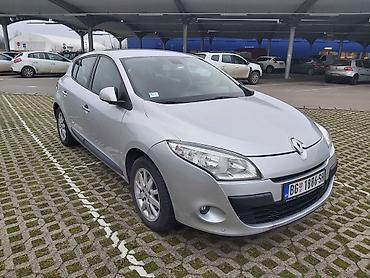 Renault: Renault Mégane III, 5-vrata hečbek, srebrna boja. - Motor: dizel — 4