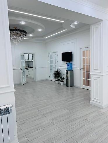 аренду: 300 м², 6 комнат и более — 5