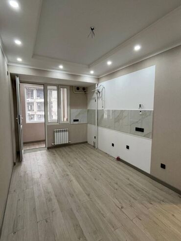 ихлас акунбаева чапаева: 2 комнаты, 58 м², Элитка, 10 этаж, Дизайнерский ремонт