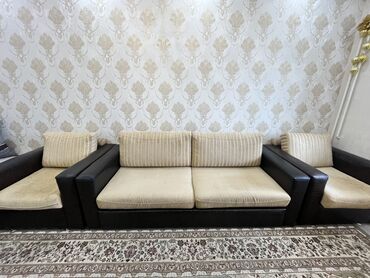 чехлы для диванов и кресел: Диван-кровать, цвет - Черный, Б/у