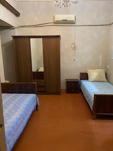 əmircanda bina evi: Bakı, 3 otaqlı, Köhnə tikili, m. İçərişəhər, 50 kv. m — 6