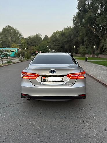 byd e3: Toyota Camry: 2019 г., 2.5 л, Автомат, Гибрид, Седан — 3