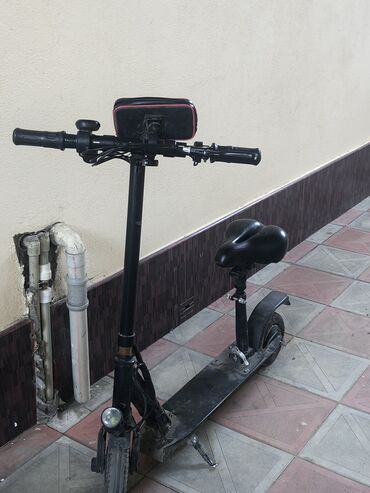 elektrikli scooter işlənmiş: Б/у Электросамокат 12", 251 - 350 Вт, 26 - 35 км/ч, Самовывоз