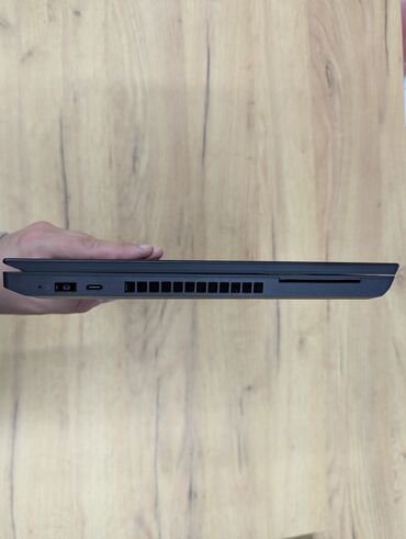 Lenovo: Intel Core i7, 16 GB OZU, 15.6 " — 15