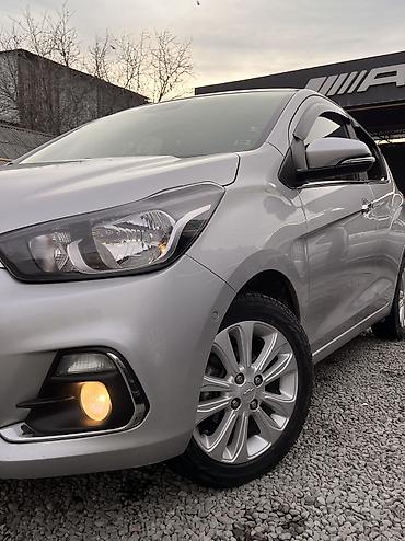 Chevrolet: Chevrolet Spark: 2018 г., 0.1 л, Автомат, Бензин, Хэтчбэк — 4