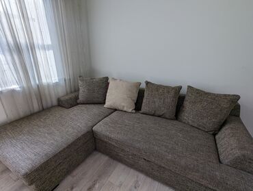 диван уголок: Угловой диван, цвет - Бежевый, Б/у