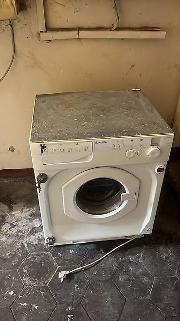 dus krani: Ariston önyükləməli paltaryuyan maşın - Marka/model: Ariston — 1