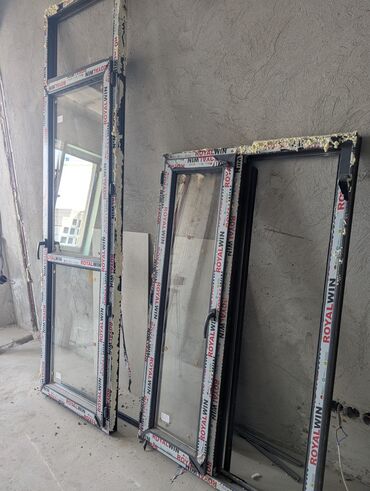 окно пластик б у: Пластик эщик, With glass, Колдонулган