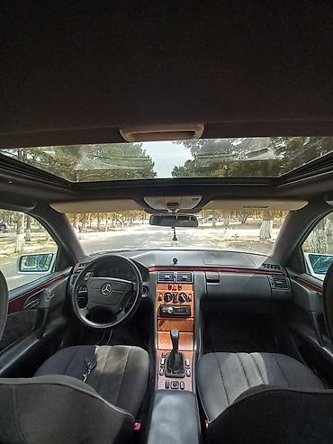 Mercedes-Benz: Mercedes-Benz E-Class: 2 l | 1997 il Sedan — 14