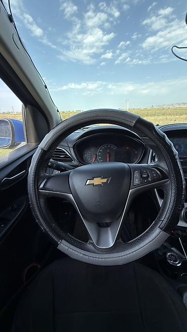 Chevrolet: Chevrolet Spark: 2017 г., 1 л, Вариатор, Бензин, Хэтчбэк — 12