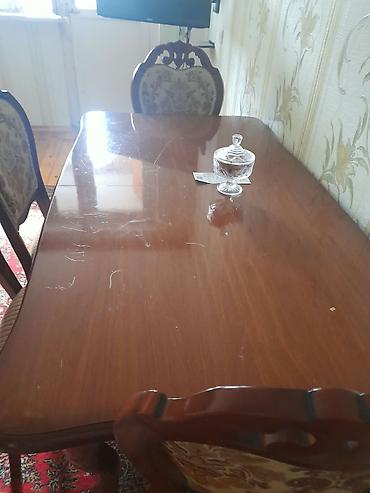 Столы и стулья: Klassik üslubda yemək otağı dəsti - Tərkibi: düzbucaqlı taxta masa və — 2