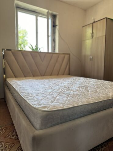 каракол кровать: Кровать