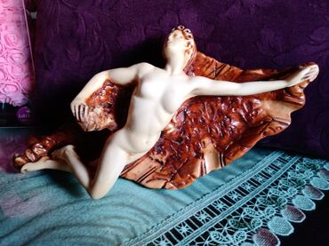 Ostali kućni dekor: Pepeljara venecijanski rucni rad 60te. nova(ocuvana). Pepeljara je na lalafo.rs — 2 Ostali kućni dekor: Pepeljara venecijanski rucni rad 60te. nova(ocuvana). Pepeljara je — 2