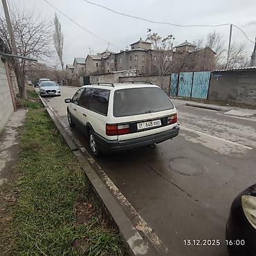 Volkswagen: Volkswagen Passat Variant: 1991 г., 2 л, Механика, Бензин, Универсал — 11
