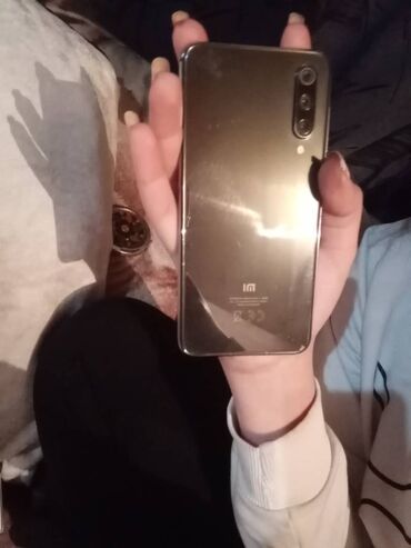 mi 9t qiymeti: Xiaomi Mi 9 SE, 128 GB, rəng - Qara, 
 Barmaq izi, İki sim kartlı