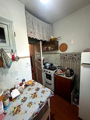 Продажа квартир: 2 комнаты, 42 м², 2 этаж — 3