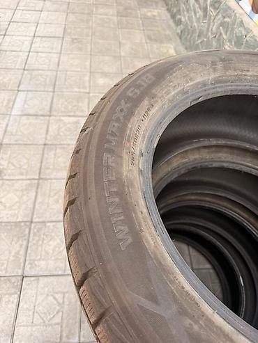 d 110: Комплект зимних шин Dunlop Winter Maxx SJ8 Шины от 570 - Размер — 3