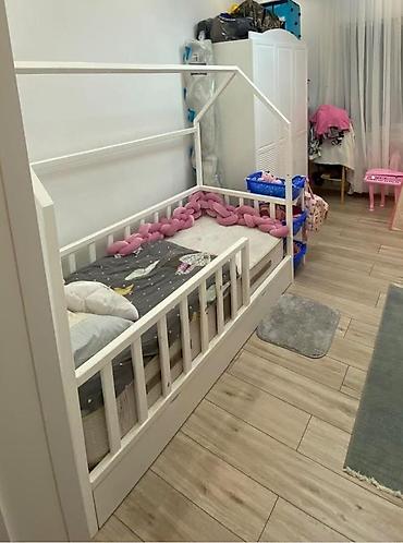 usaqlar ucun termolasinlər: Montessori carpayi 300 azn satilir. 600 alinib tecili satilir real — 3