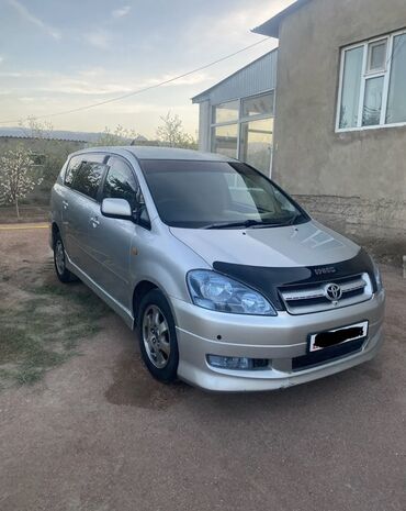 Toyota: Toyota Ipsum: 2002 г., 2.4 л, Автомат, Бензин, Минивэн — 2