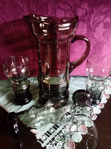 Čaše: Komplet nov italijanski bokal i case iz 60,70-ih. boja tamnija na lalafo.rs — 2 Čaše: Komplet nov italijanski bokal i case iz 60,70-ih. boja tamnija — 2