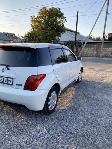 Toyota: Toyota ist: 2003 г., 1.5 л, Автомат, Бензин — 5