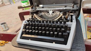 канцтовар: Печатная машинка, Olivetti, 1941, в идеальном состоянии, работал