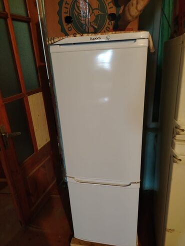 toshiba soyuducu: Bupaco ikiqapılı soyuducu - Rəng: ağ - Üst hissə – soyuducu bölmə