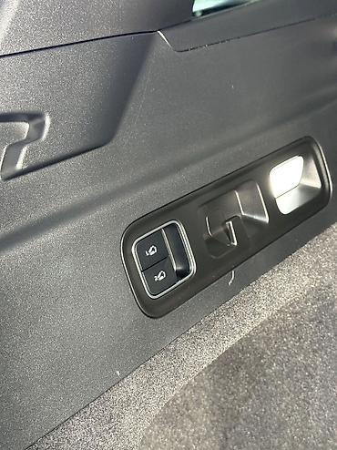 Lixiang: Lixiang L7: 2023 г., Кроссовер — 7