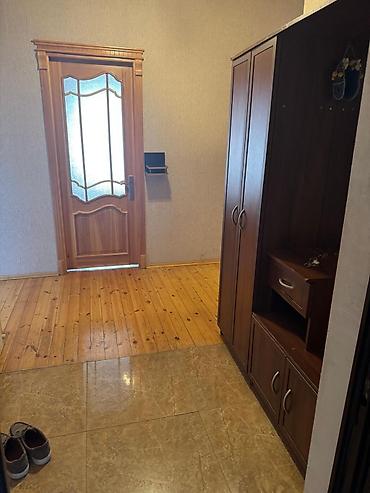 Qonaq otağı dəstləri: Metro Həzi Aslanov çıxışında geniş 3 otaqlı mənzil kirayə verilir Bakı — 3