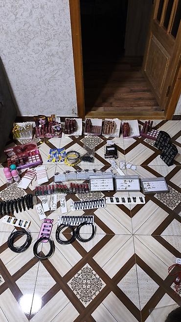 sheglam advent calendar qiyməti: Salam mağaza bağlanib deye mallar elde qalib bu iş icinde olan bilir — 1