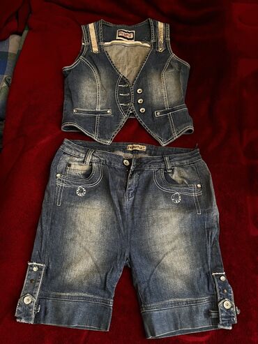 Dəstlər, kostyumlar: Size:38