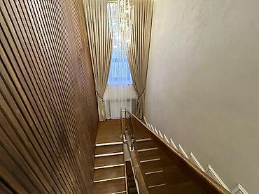 Долгосрочная аренда домов: 350 м², 8 комнат, Парковка, Евроремонт, Кондиционер — 24