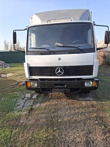 mazda 626 авто: Mercedes-Benz : 1993 г., 0.6 л, Механика, Дизель, Фургон