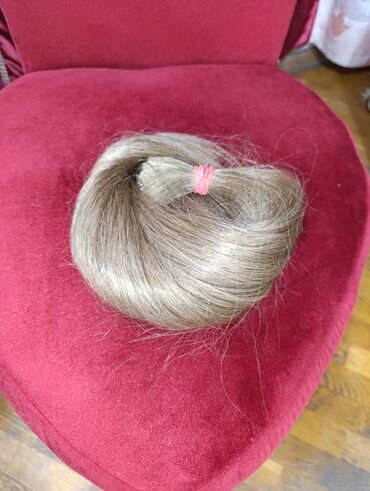 Təbii saçlar, pariklər: Sac tebii ushag sacidir,teze sacdir,uzunlugu 58 -60a yaxindir,cekisi — 5