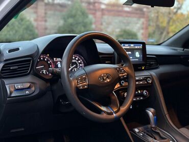 купить машины: Hyundai Veloster: 2019 г., 2 л, Автомат, Бензин, Хетчбек
