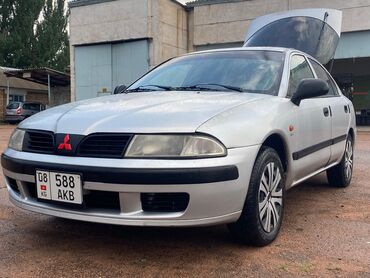 продаю авто в аварийном состоянии: Mitsubishi Carisma: 2001 г., 1.6 л, Механика, Бензин, Хетчбек