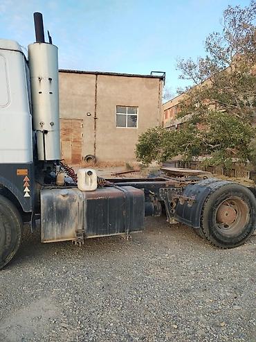 Tırlar: Yük daşıma üçün traktor tipli yük avtomobili - Turbo dizel mühərrikli — 9