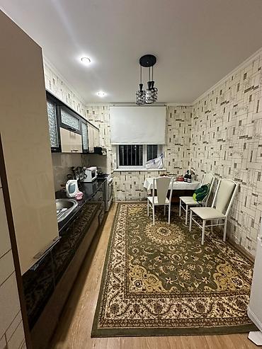 Посуточная аренда домов: Сдаётся двухэтажный дом с полноценной мебелью и техникой. Планировка — 1