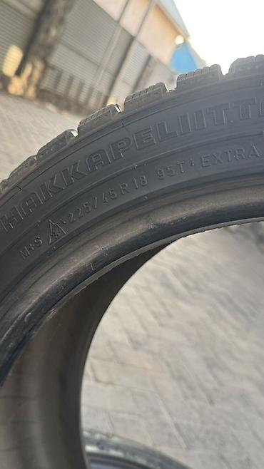 explorer kallio 50: Шины 225 / 45 / R 18, Зимняя шипованная, Б/у, Пара, Легковые, Nokian — 5