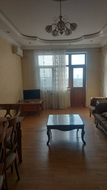 Uzunmüddətli kirayə mənzillər: Qaraev metrosuna yaxin yerləşən ümumi sahəsi 130 kv,m olan,3 otaqlı -da lalafo.az — 1 Uzunmüddətli kirayə mənzillər: Qaraev metrosuna yaxin yerləşən ümumi sahəsi 130 kv,m olan,3 otaqlı — 1