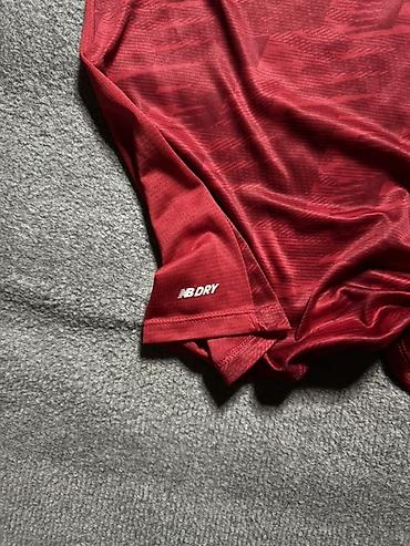 məzun köynəyi: Futbolka, New Balance, XL, rəng - Qırmızı — 4