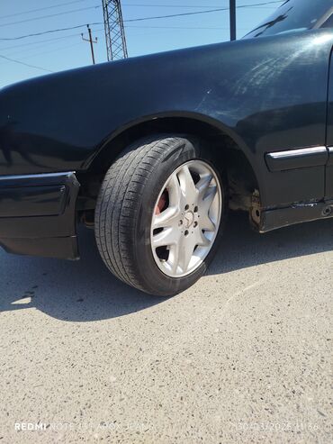 Mercedes-Benz: Mercedes-Benz E-Class: 2.2 l | 1996 il Sedan -da lalafo.az — 5 Mercedes-Benz: Mercedes-Benz E-Class: 2.2 l | 1996 il Sedan — 5